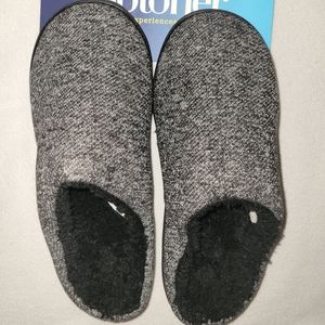 Isotoner Mens Black Knit Slippers New